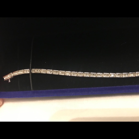 14k Diamond Baguette Tennis Bracelet - Picture 3 of 6